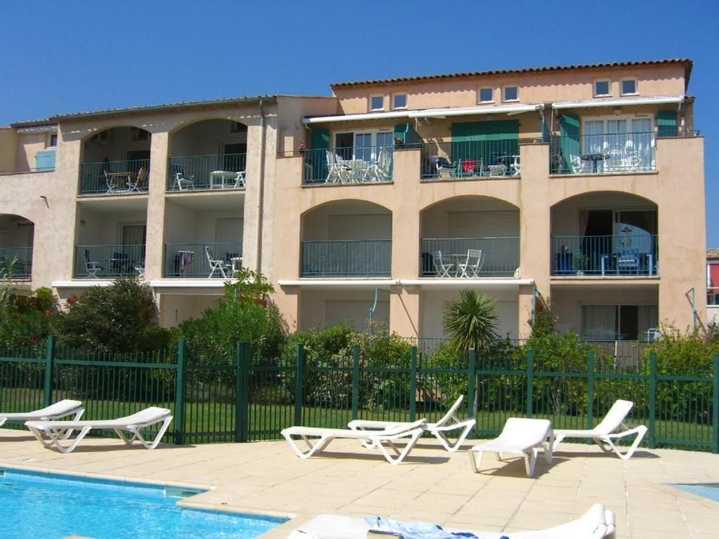 Luxury Apartment In Port غريمو المظهر الخارجي الصورة